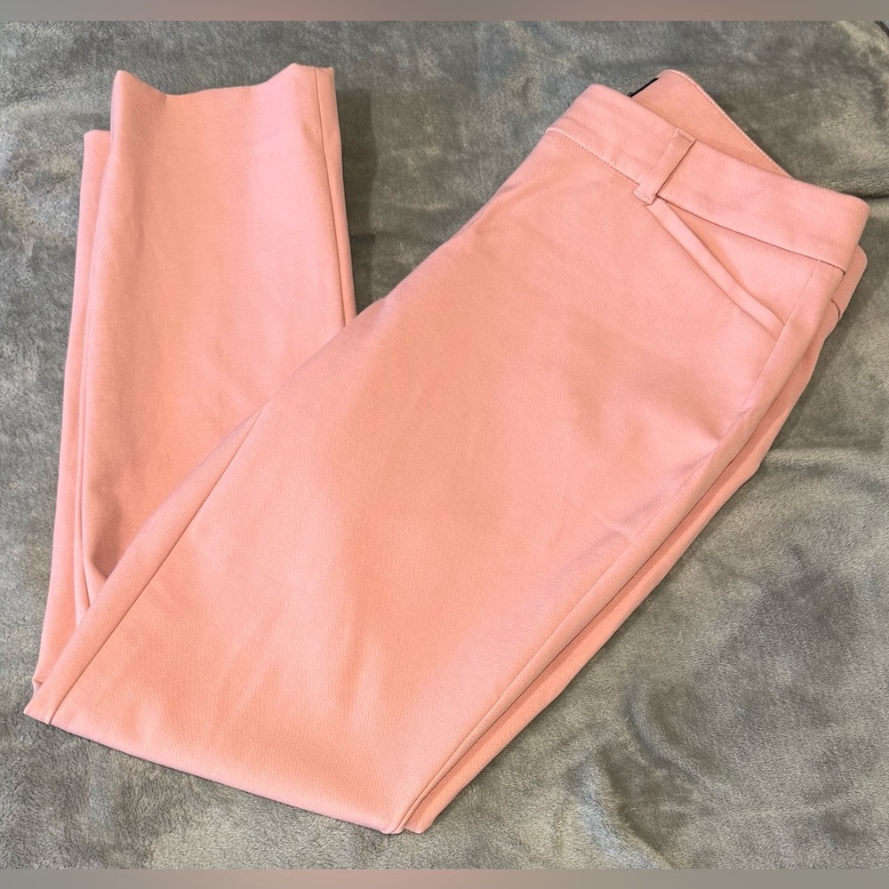 ~White House Black Market The Slim Ankle Pants